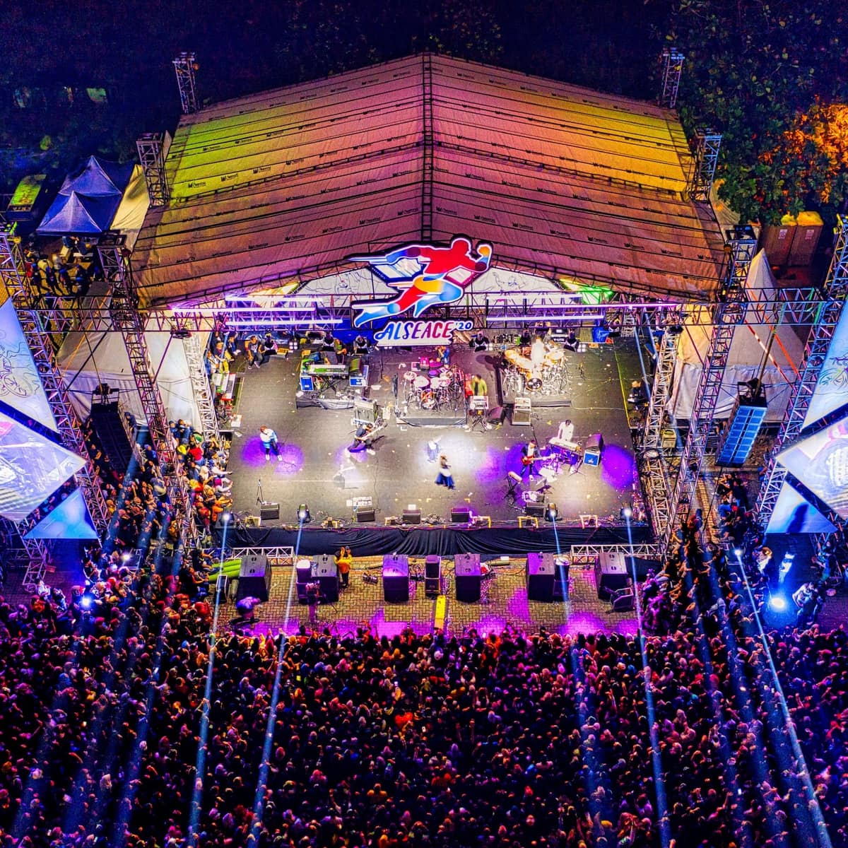 Concert stage truss and rigging — Novo Events stage construction